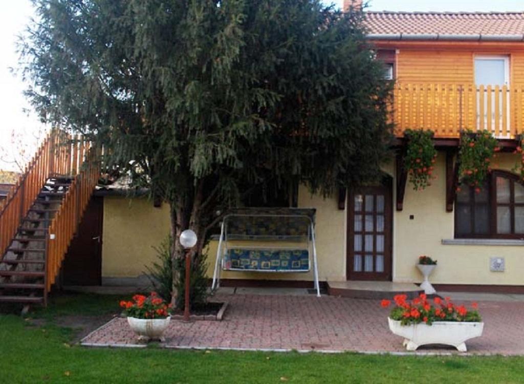 Sarkadi Apartman Hajdúszoboszló 外观 照片